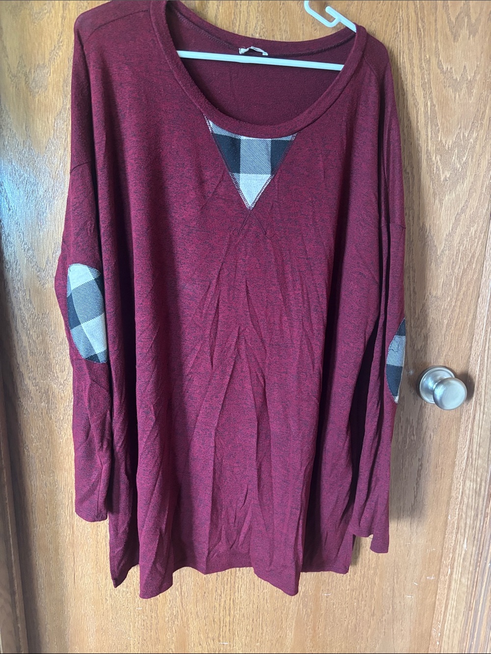 Women's Burgundy Plaid-Accent Tunic Sweatshirt